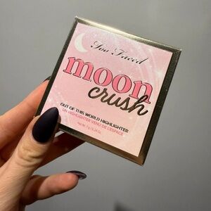 Buy Now Price! Too Faced Highlighter